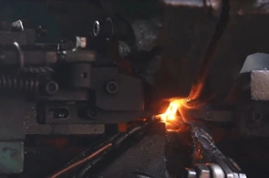 auto welding chain machine